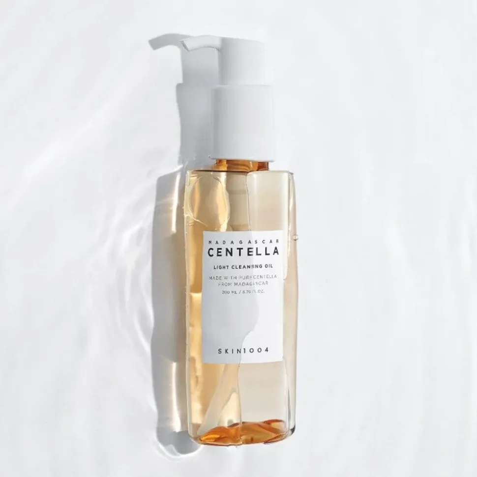SKIN1004 Madagascar Centella Light Cleansing Oil